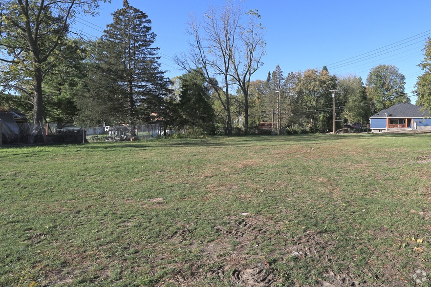 58019 Van Dyke Rd, Washington, MI for sale - Primary Photo - Image 3 of 4