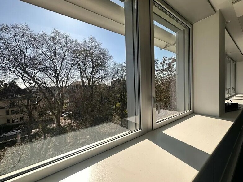 Office in Strasbourg for lease - Building Photo - Image 2 of 10