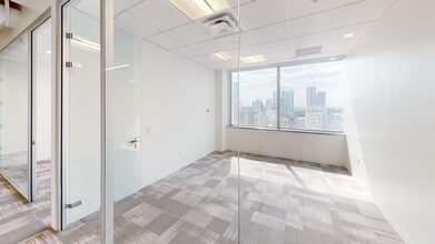 100 N Biscayne Blvd, Miami, FL for lease Building Photo- Image 2 of 5