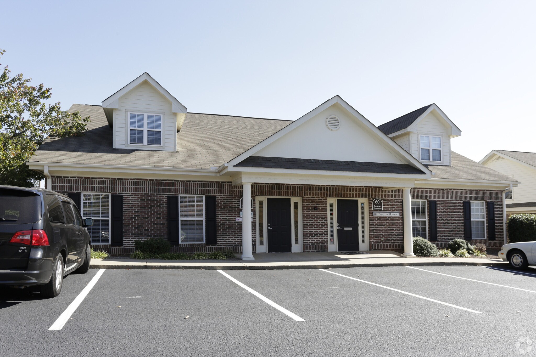 58-64 Parkway Commons Way, Greer, SC for sale Primary Photo- Image 1 of 1