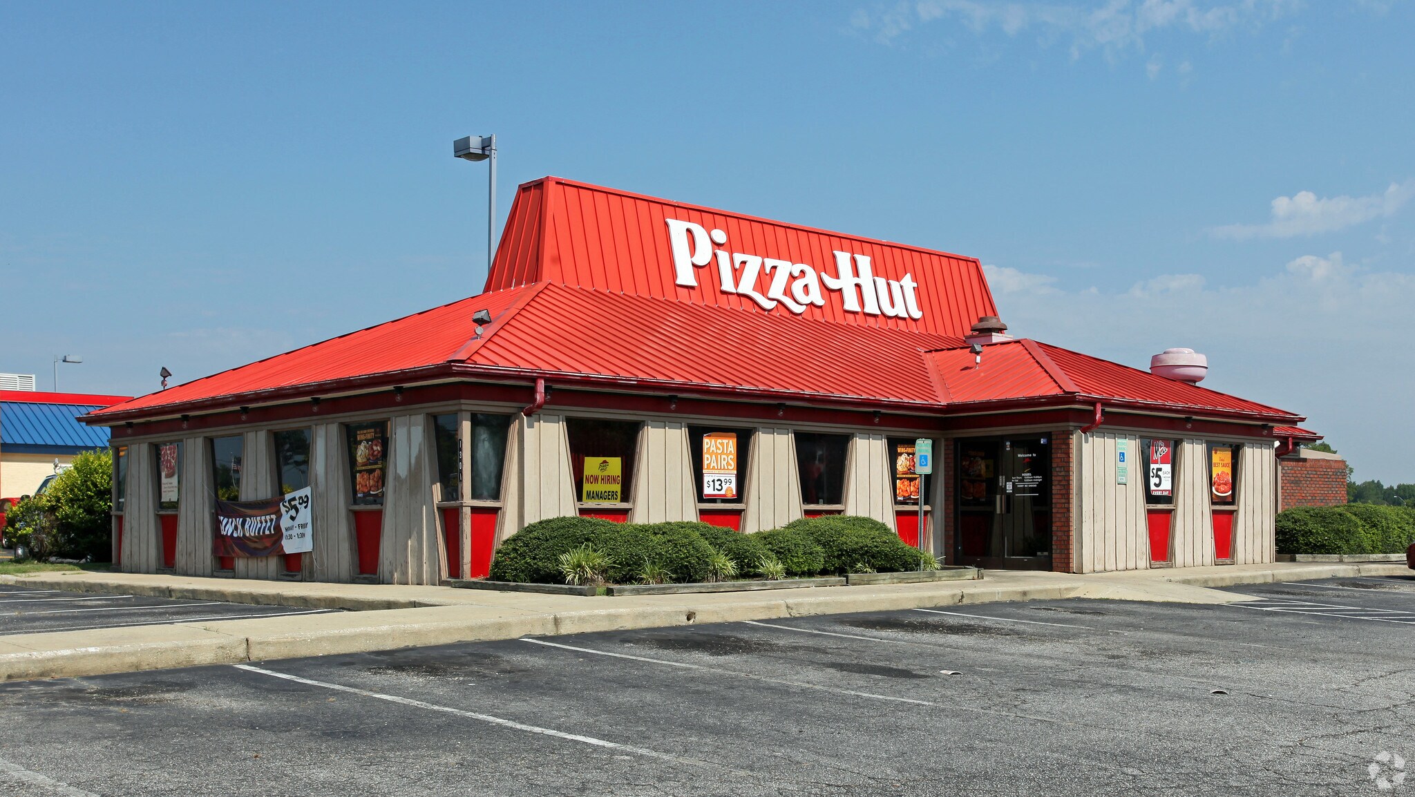 1301 N Main St, Fuquay Varina, NC for sale Primary Photo- Image 1 of 1