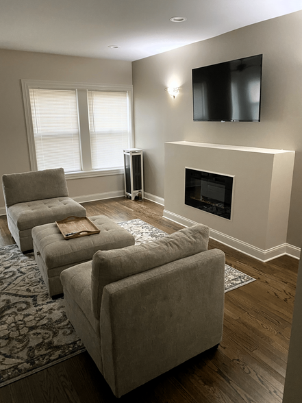 7623 S Yates Blvd, Chicago, IL for sale - Interior Photo - Image 3 of 5