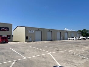 12519 US-287 BUS, Fort Worth, TX for lease Building Photo- Image 1 of 5