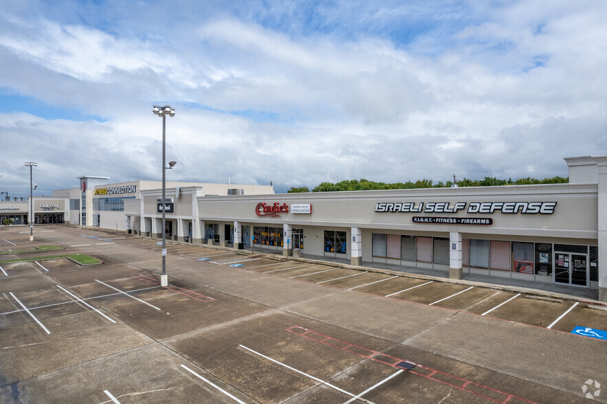 20801-20833 Gulf Fwy, Webster, TX for lease - Building Photo - Image 2 of 4