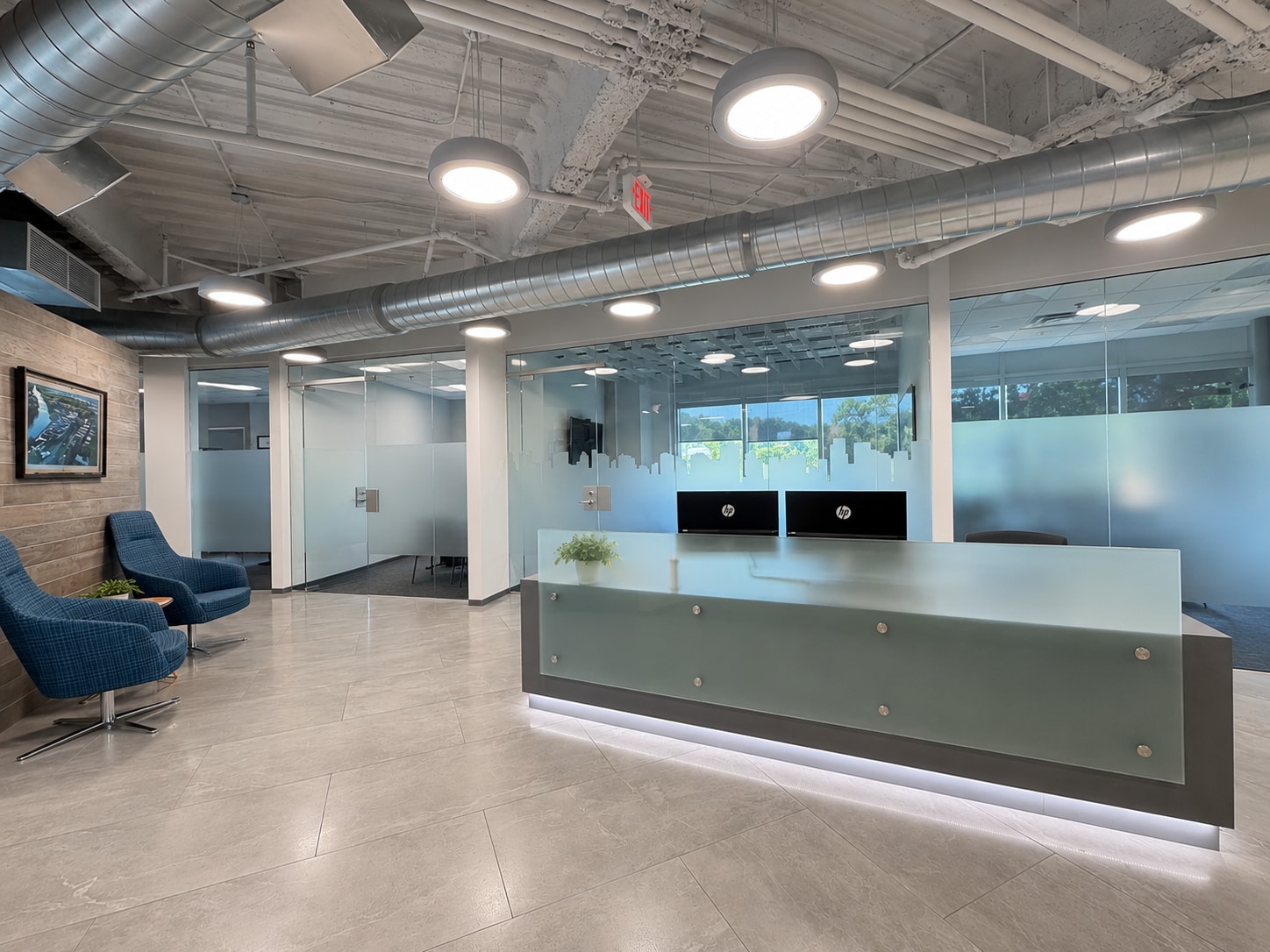 201 N Riverfront Dr, Mankato, MN for lease Interior Photo- Image 1 of 12