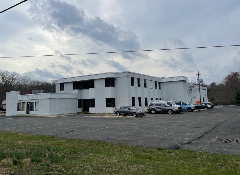 1228 US Highway 9, Howell, NJ for lease - Building Photo - Image 3 of 3
