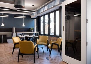 16-20 Shorts Gdns, London for lease Interior Photo- Image 1 of 3