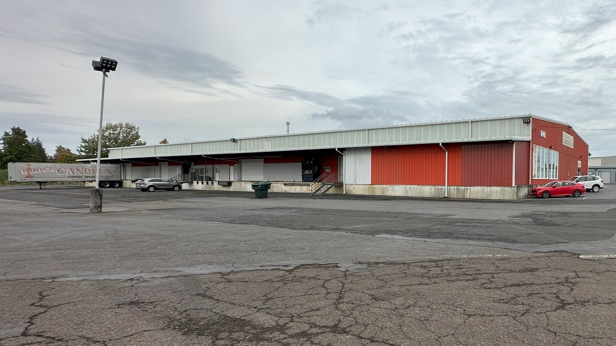 841 3rd Ave, Longview, WA for lease Primary Photo- Image 1 of 8