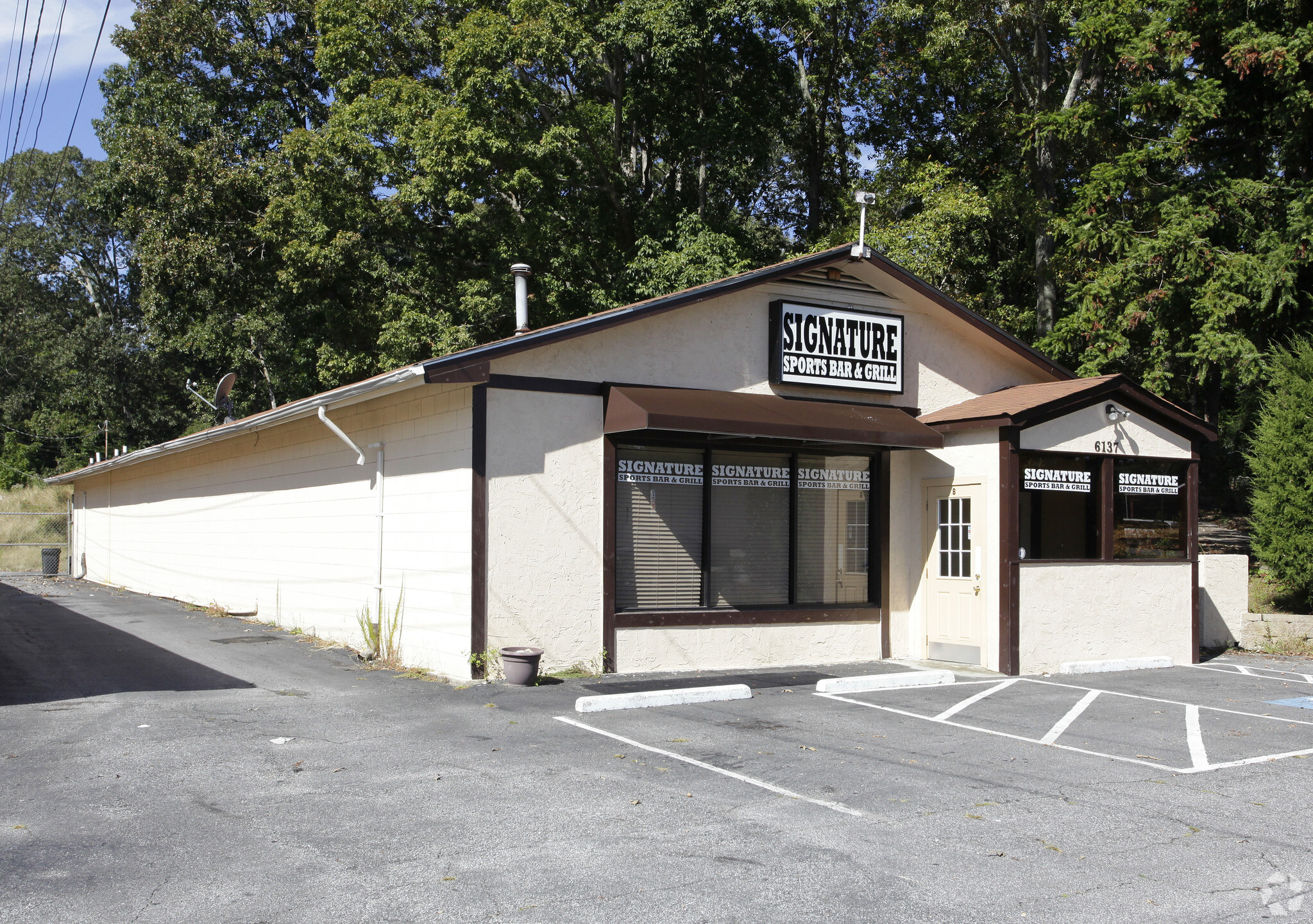 6137 Roosevelt Hwy, Union City, GA for sale Primary Photo- Image 1 of 1