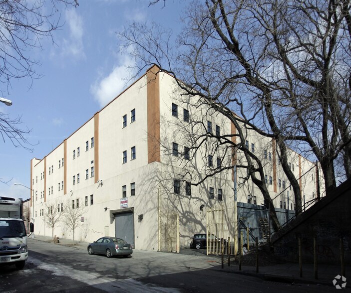 804-816 E 138th St, Bronx, NY for lease - Building Photo - Image 2 of 19