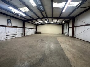 1611 Elmview Dr, Houston, TX for sale Interior Photo- Image 2 of 20