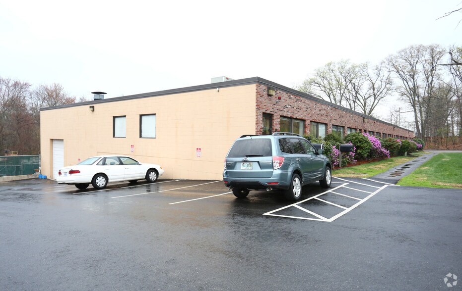 204-214 Cedar Hill St, Marlborough, MA for lease - Primary Photo - Image 1 of 7