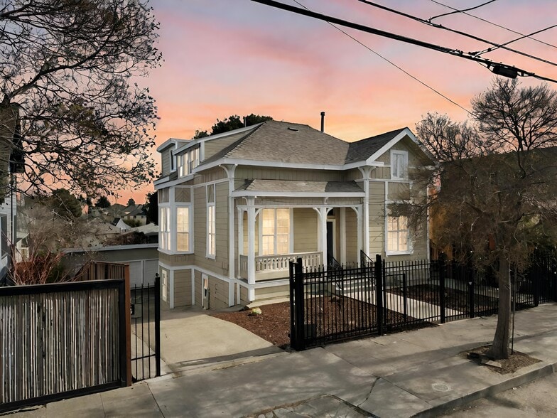 2228 7th Ave, Oakland, CA for sale - Primary Photo - Image 1 of 1