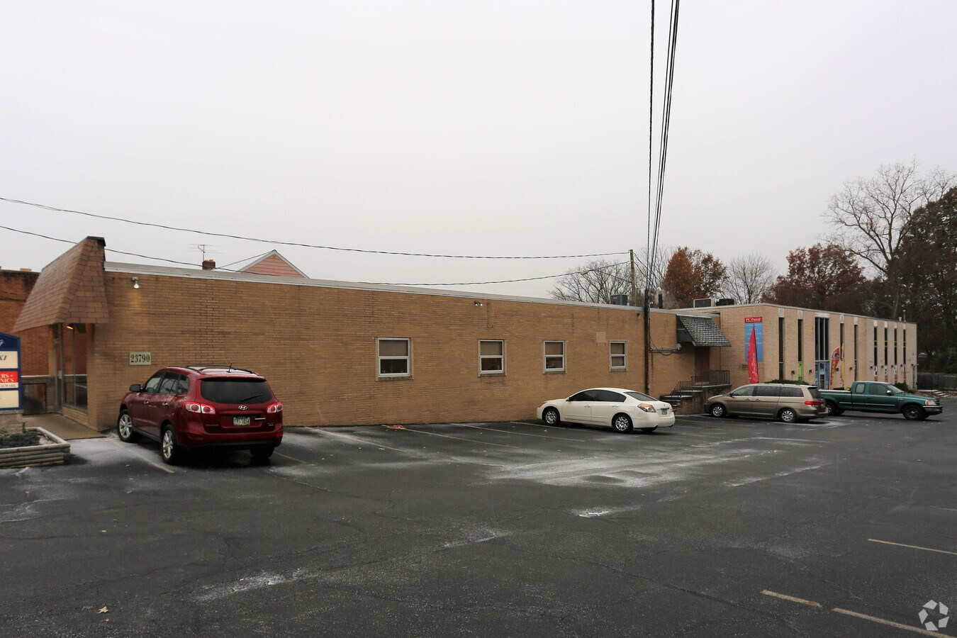 2379023792 Lorain Rd, North Olmsted, OH 44070