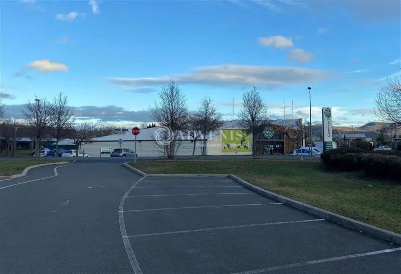 Flex in COURNON-D'AUVERGNE for lease - Building Photo - Image 2 of 12