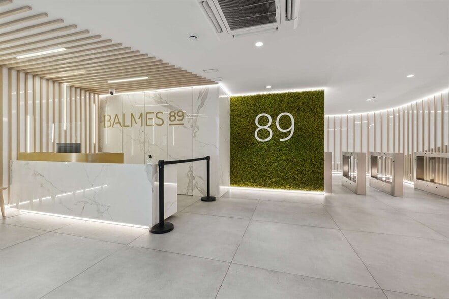 Carrer de Balmes, 89, Barcelona, Barcelona for lease - Lobby - Image 2 of 2