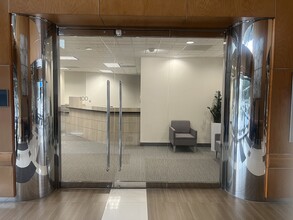 5220 Spring Valley Rd, Dallas, TX for lease Interior Photo- Image 2 of 4