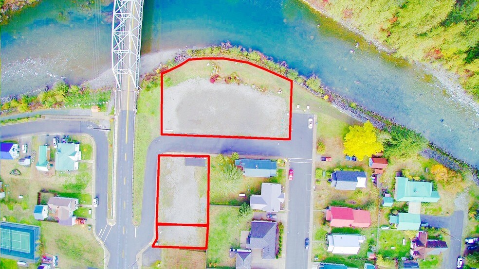 333 River Dr W, Skykomish, WA 98288