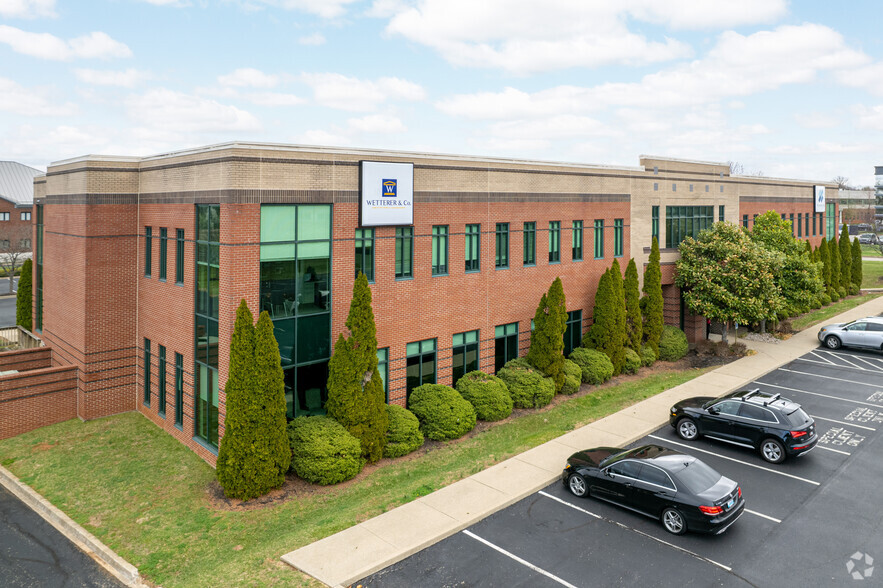 9700 Ormsby Station Rd, Louisville, KY for lease - Primary Photo - Image 1 of 5