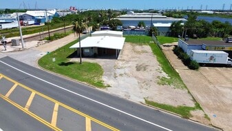 8017 Harborside Dr, Galveston TX - Loft