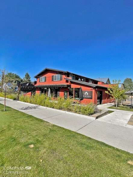 130 SW Century Dr, Bend, OR for lease - Primary Photo - Image 1 of 4