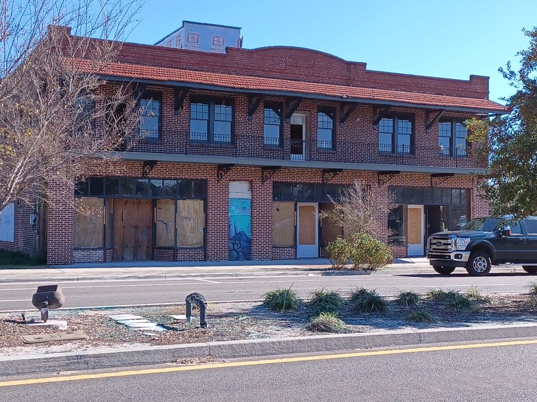 1637 N Main Street Jacksonville Florida portfolio of 2 properties for sale on LoopNet.com - Building Photo - Image 1 of 3