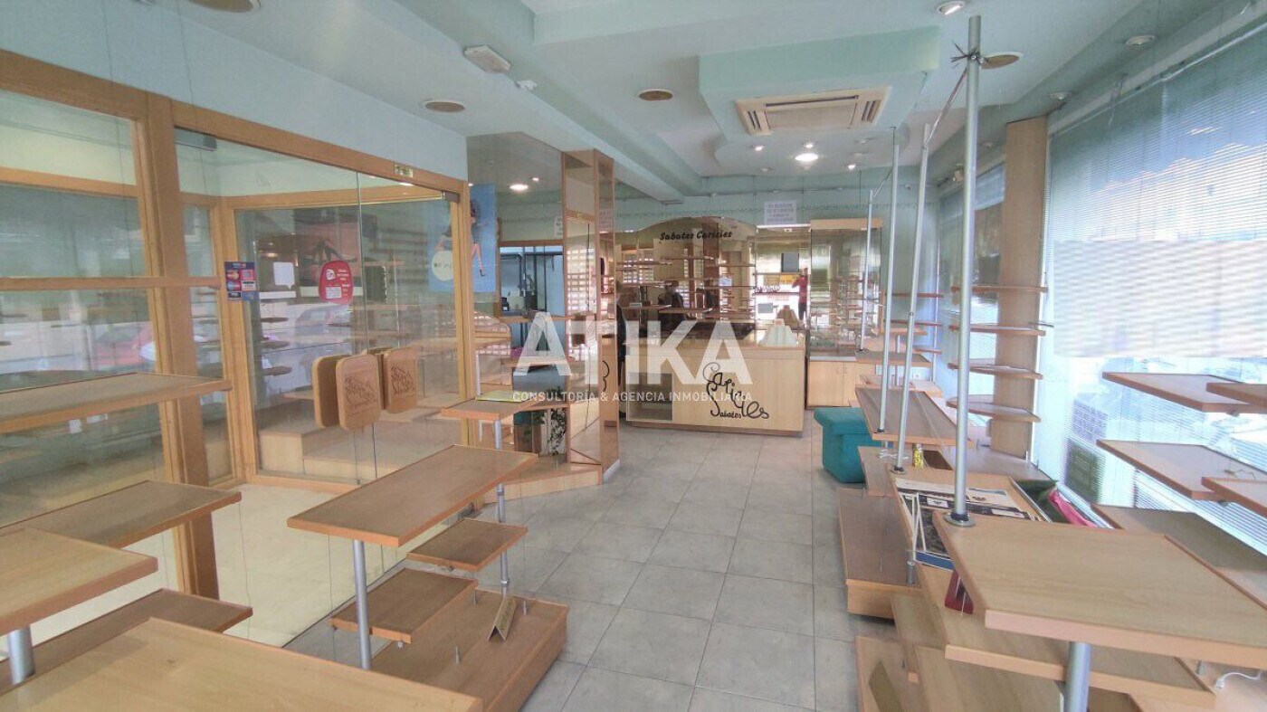 Retail in Ontinyent for sale Building Photo- Image 1 of 8