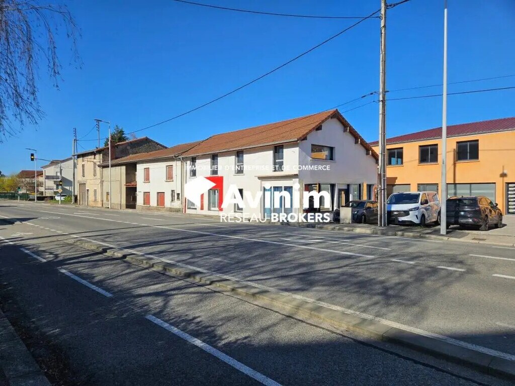 Location Commerce 205 m² - Photo 1