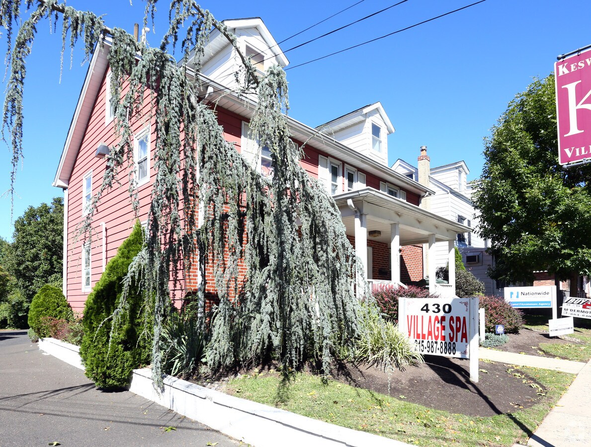 430 N Easton Rd, Glenside, PA 19038