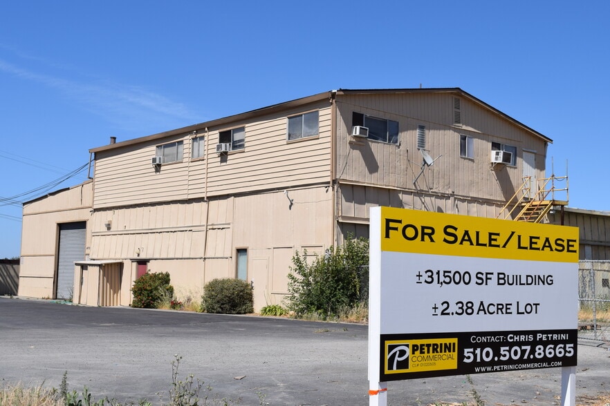 4970 Peabody Rd, Fairfield, CA for sale - Primary Photo - Image 1 of 4