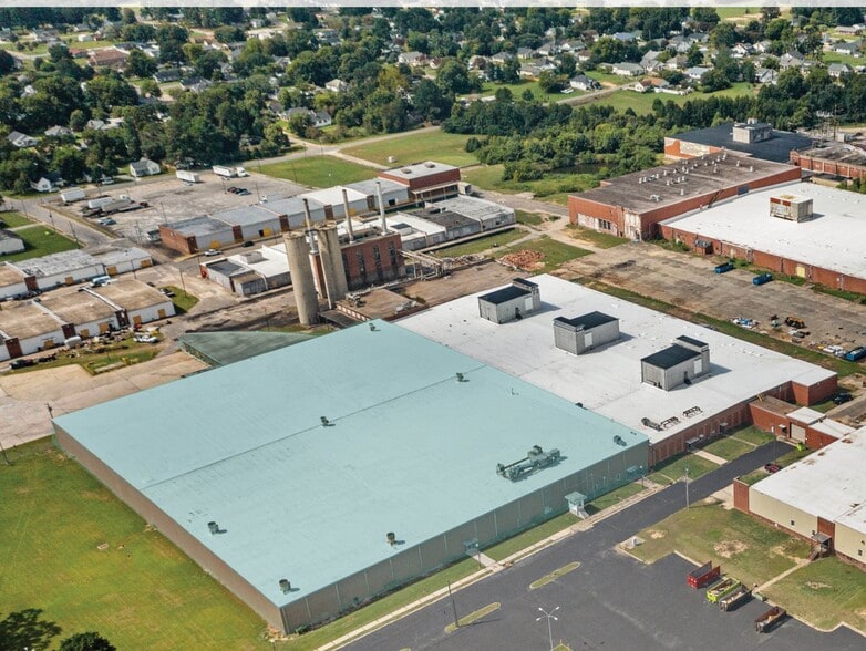 200 N 13th St, Erwin, NC for lease - Building Photo - Image 3 of 10