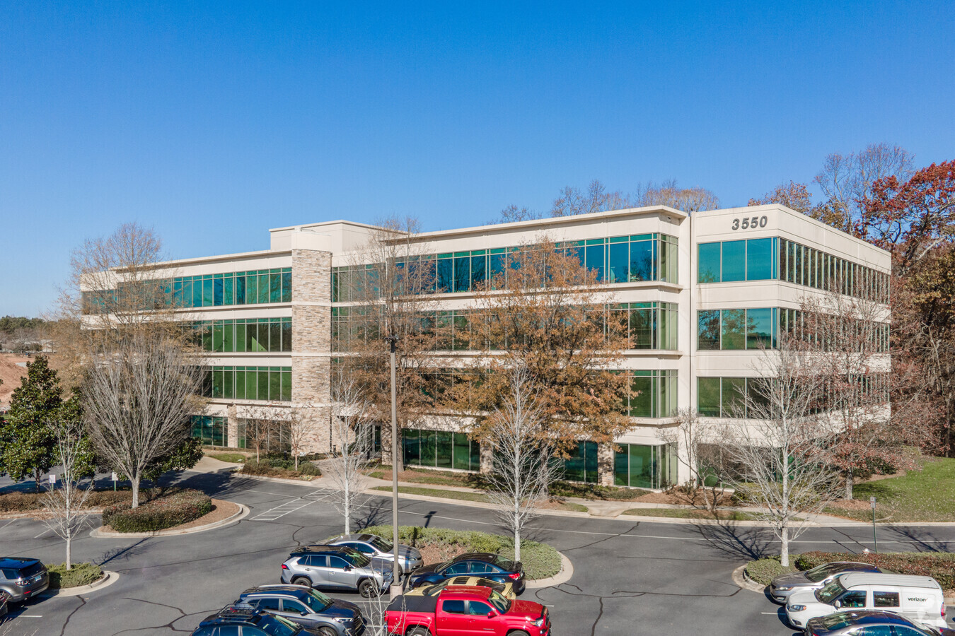 245 TownPark Dr, Kennesaw, GA 30144 - TownPark Ravine Office Park | LoopNet