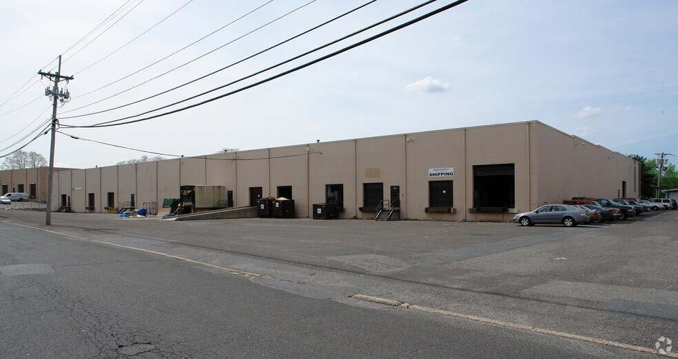 9250 Commerce Hwy, Pennsauken, NJ for lease - Building Photo - Image 3 of 5