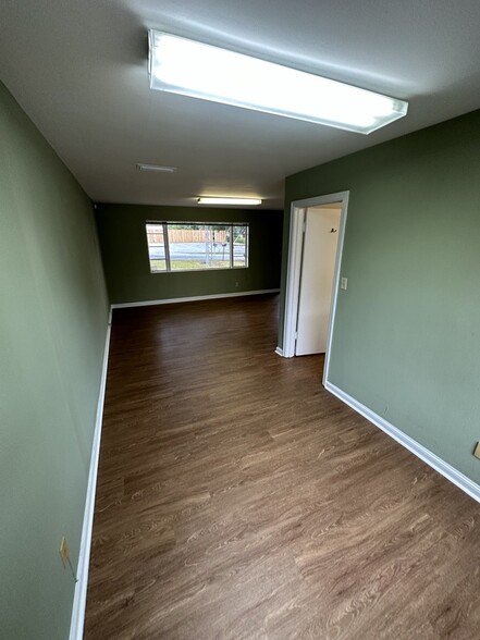 702 Baldwin Dr, Albany, GA for lease - Interior Photo - Image 3 of 9