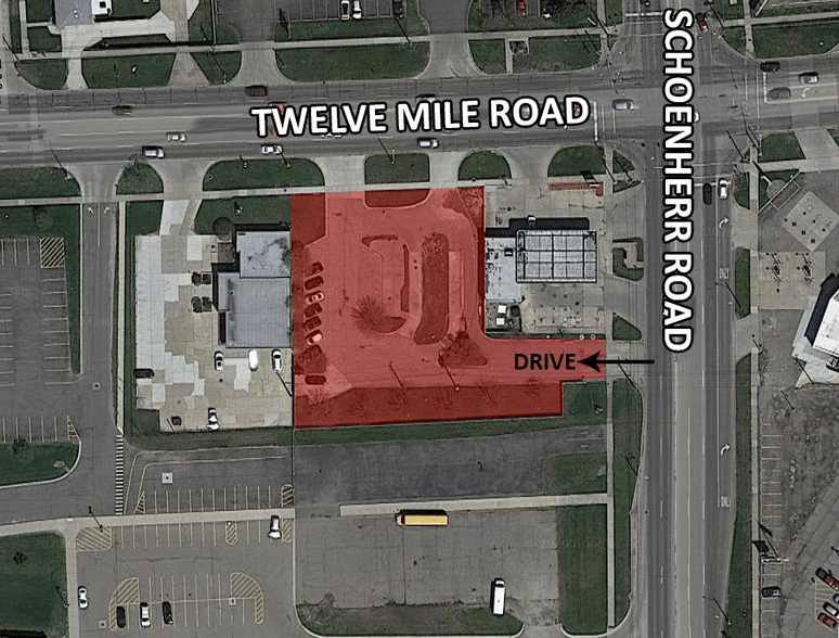 13520 Twelve Mile Rd, Warren, MI for lease - Primary Photo - Image 1 of 1