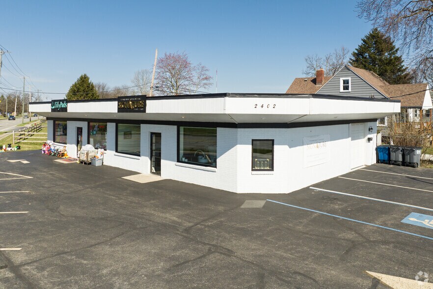 2402 Aberdeen Ave, Toledo, OH 43614