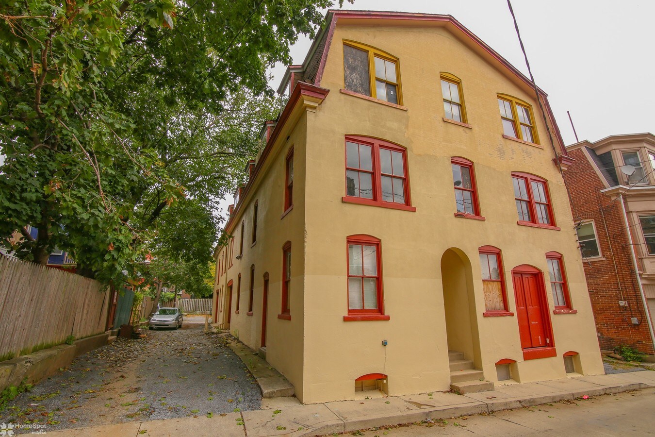 1413 W Court St, Allentown, PA 18102