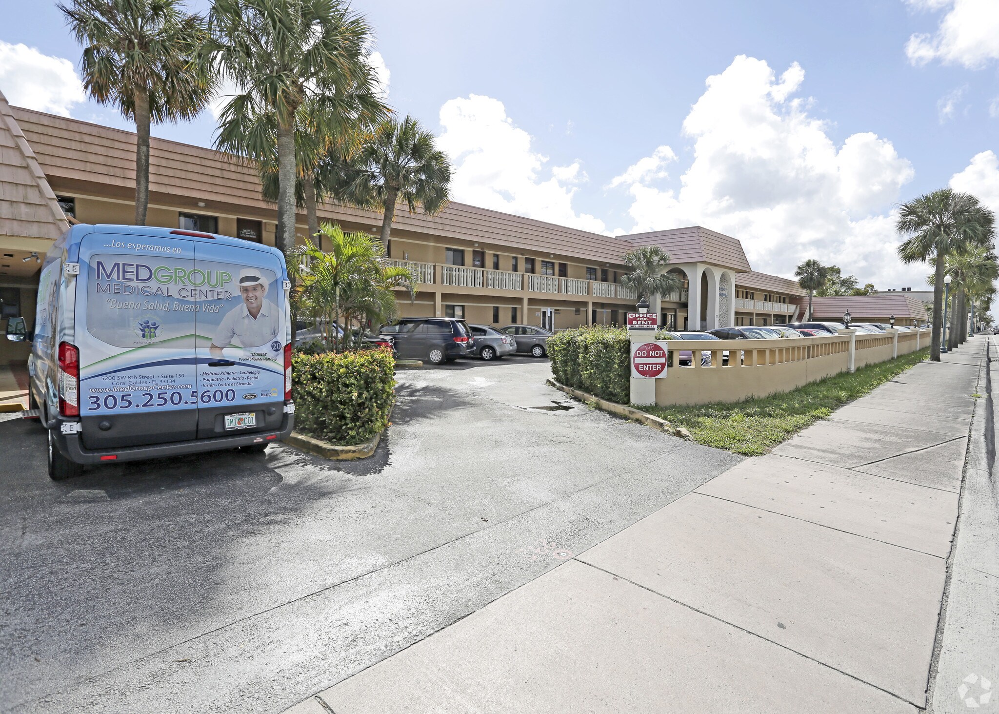 5200 SW 8th St, Miami, FL for sale Primary Photo- Image 1 of 1