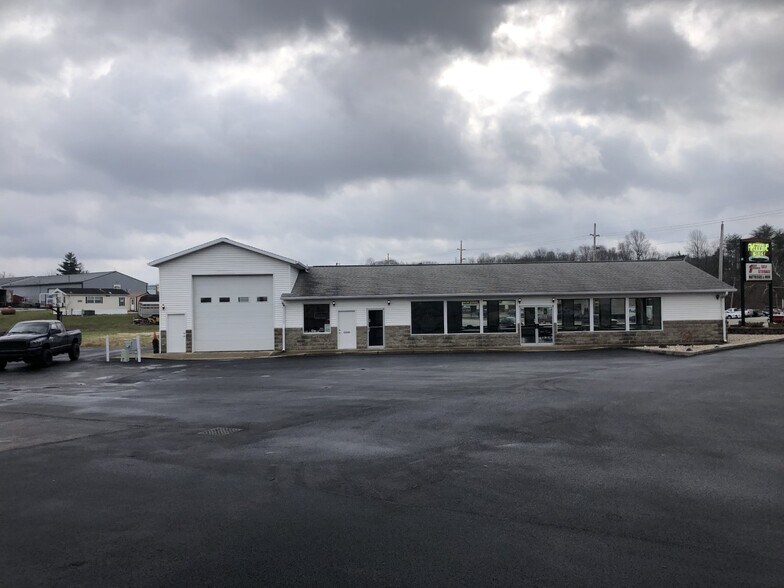 4910 N Lakeview Dr, Bloomington, IN for sale - Building Photo - Image 1 of 1