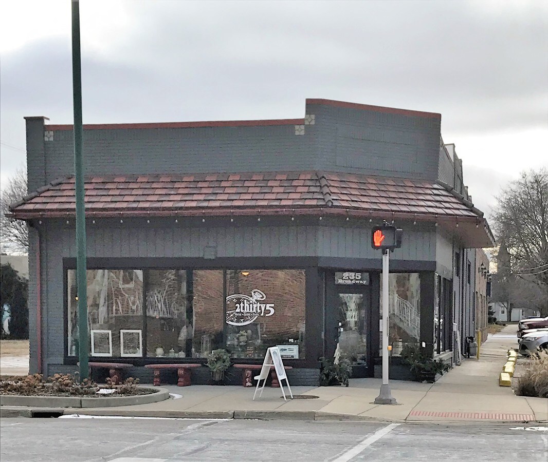 235 Broadway St, Toledo, OH 43604