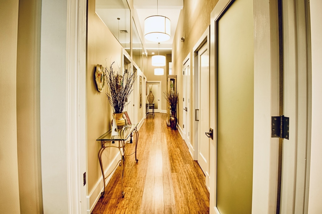 8 Hillside Ave, Montclair, NJ for lease Interior Photo- Image 1 of 3