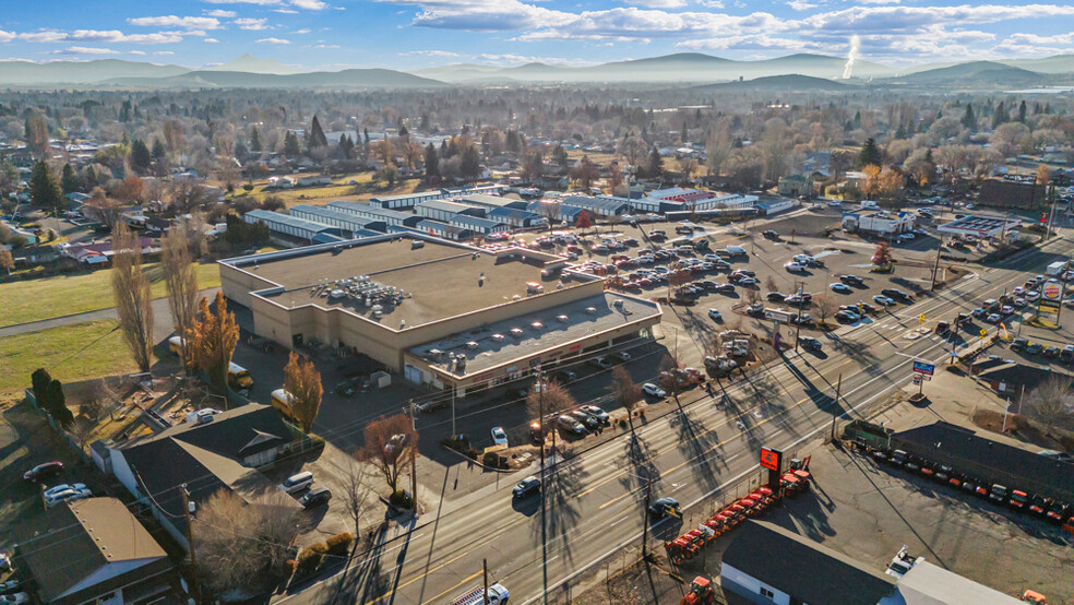 5534 S 6th St, Klamath Falls, OR for sale - Building Photo - Image 3 of 18