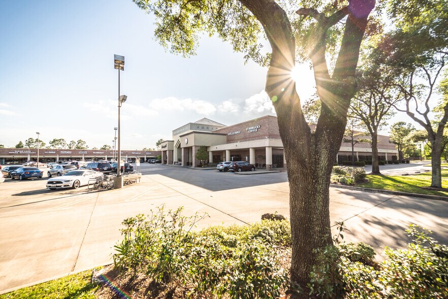 2323 Clear Lake City Blvd, Houston, TX 77062