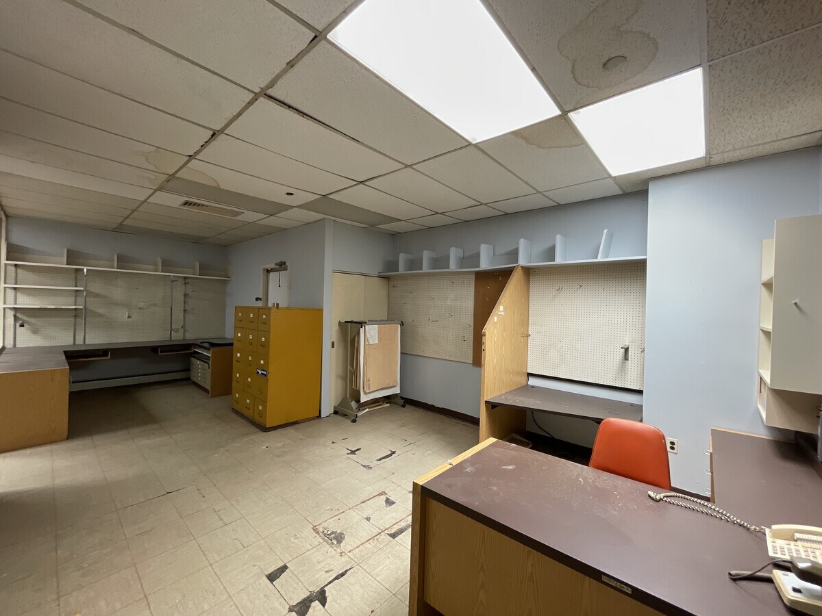 340 N 5th St, Newark, NJ 07107