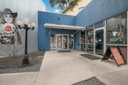 Pops & Pals Bar and Grill - Pub