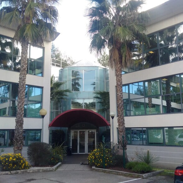 Office in Mougins for lease - Building Photo - Image 2 of 17
