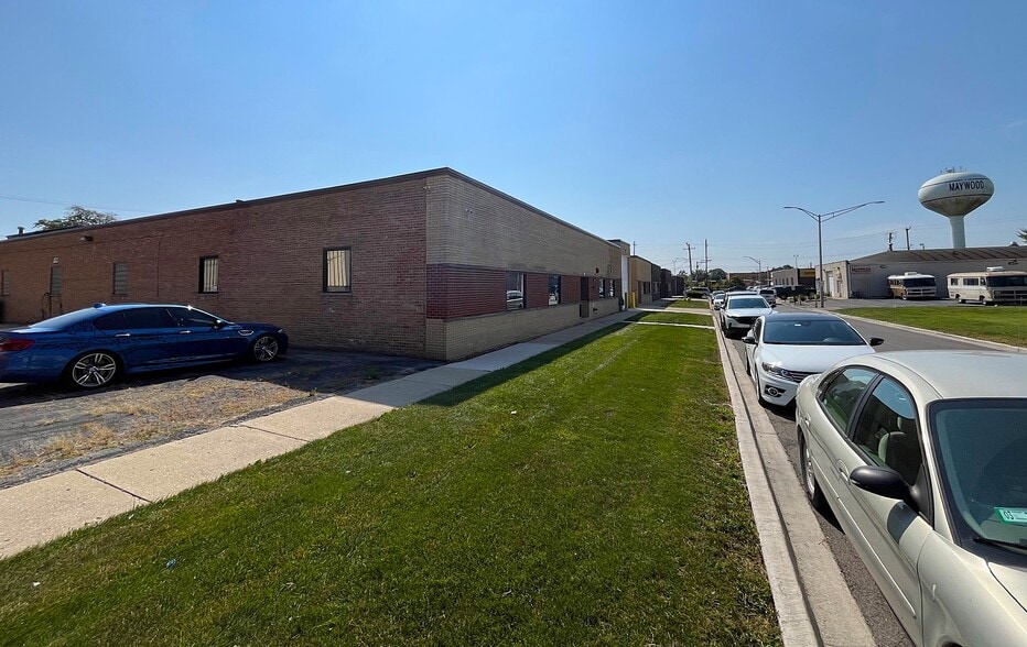 123 N 10th Ave, Melrose Park, IL for sale - Building Photo - Image 2 of 18