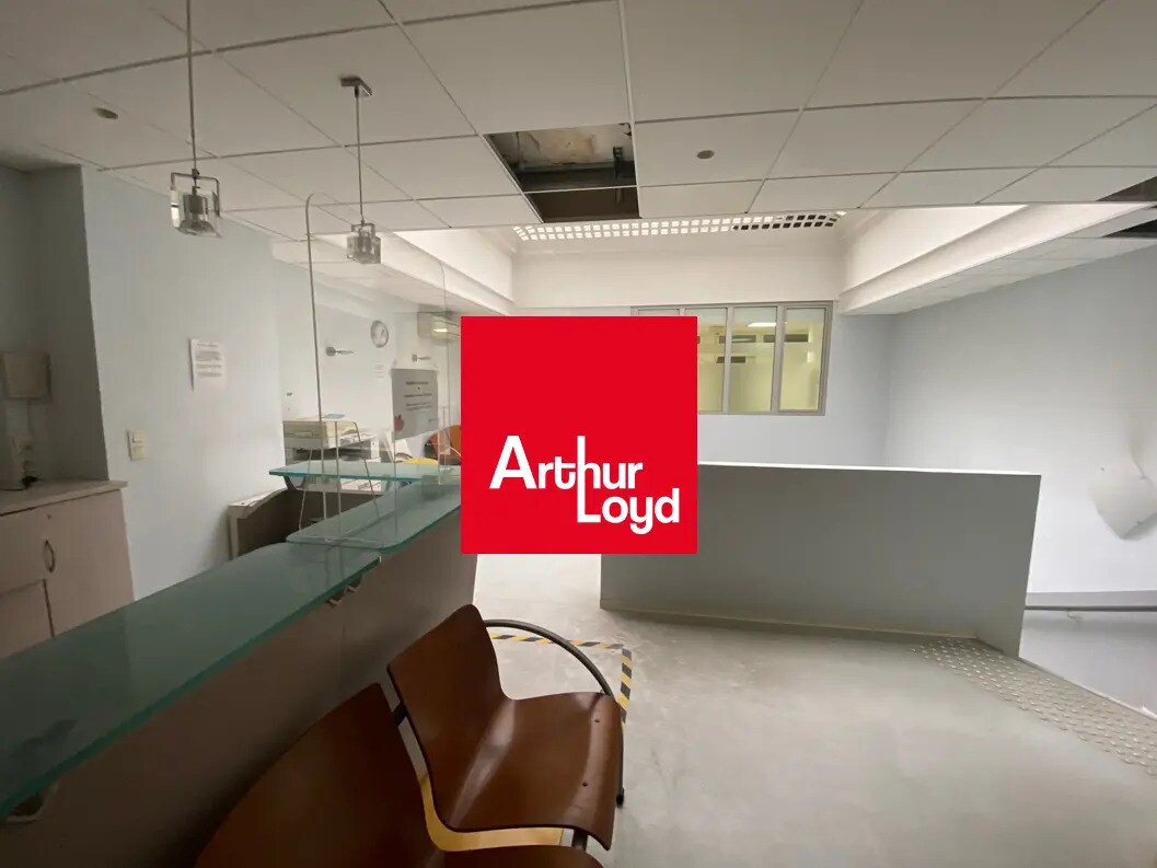 Office in Marseille for sale Interior Photo- Image 1 of 13