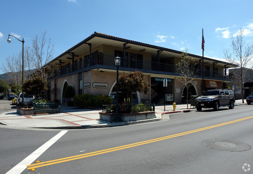 236 N Santa Cruz Ave, Los Gatos, CA for lease - Building Photo - Image 1 of 2