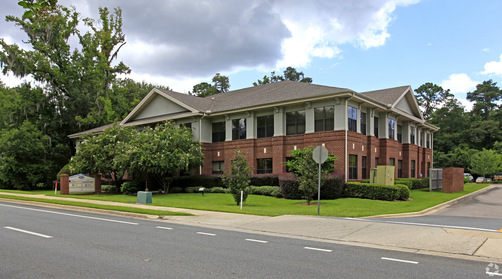 1820 E Park Ave, Tallahassee, FL for lease Building Photo- Image 1 of 9